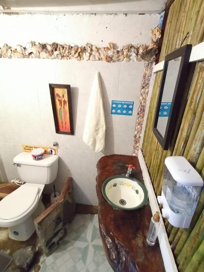 Hospedaje Pirata Express Capurgana Luaran gambar